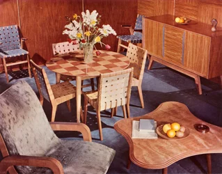 Inredning designad av Neil Morris och gjord av H. Morris & Co. Ltd., 1949.