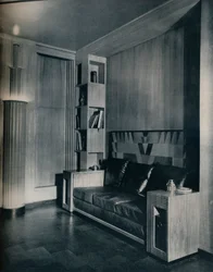 Möbler och inredning av ett privat kontor. Designad av Joseph Sinel, 1930