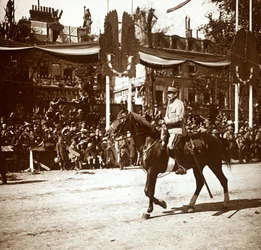 General Toulorge vid segerparaden, Paris, Frankrike, c1918-c1919