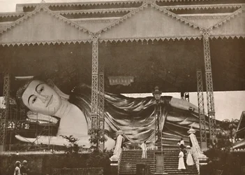 Gigantisk liggande figur av Buddha, Pegu, 1900.