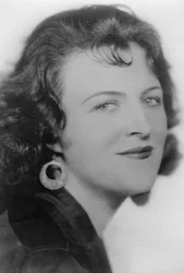 Gracie Fields 1898-1979, engelsk sångerska och komiker, c1920-talet