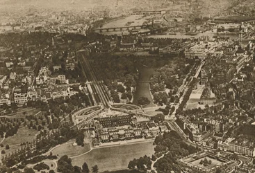 Green Woodlands By The Waters of Westminster: Del av Manor of Hyde Below The Biplanes Wing,