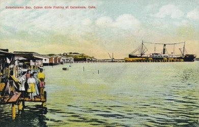 Guantanamo Bay, kubanska flickor som fiskar vid Caimanera, Kuba, c1910