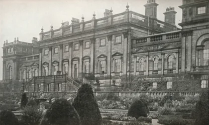 Harewood House, residenset för Rt. Hon. The Earl of Harewood, c1913