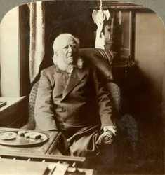 Henrik Ibsen, poeten som hela världen hyllar, hemma Christiania, Norge, c1905.