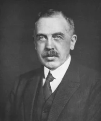 Herbert Stanley Allen 1873-1954, engelsk matematiker och fysiker
