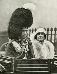 His Majesty in Highland Dress ankommer till St. Giles Cathedral, Edinburgh, 1929, 1937.