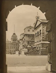 Horse Guards Parade inramad i Archway of Treasury Passage, c1935.