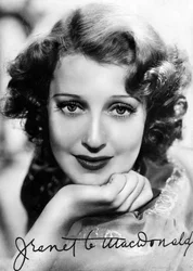 Jeanette MacDonald 1903-1965, amerikansk sångerska och skådespelerska, c1930-c1940s