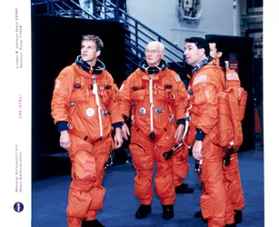 John H Glenn och besättningsmedlemmar, juni 1998