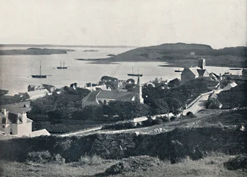 Killybegs - Ser över byn och bukten, 1895
