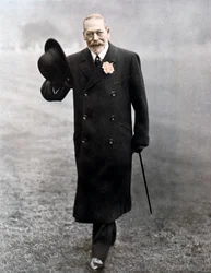 Kung George V, 1936