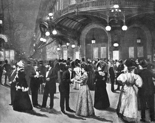 The Theatre Du Vaudeville - Under pausen, 1900