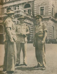 Ledarna för Burmakampanjen möttes i Rangoon efter stadens fall den 3 maj 1945, 1945