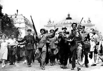 Paris befrielse, 25 augusti 1944