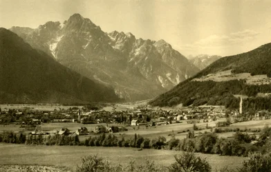 Lienz och Spitzkofel, Tyrolen, Österrike, c1935.