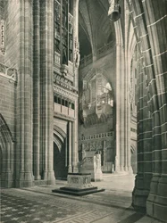 Liverpool Cathedral: Allmän vy från Memorial Transept. Arkitekt, Sir G. Gilbert Scott, 1924