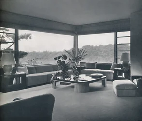 Vardagsrum i Miss Patricia Detrings hus i Bel Air, Kalifornien, c1945