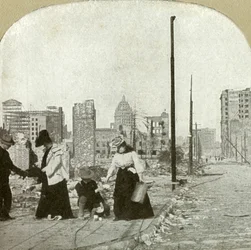 Ser österut från hörnet Ellis och Jones - Tall building, The San Francisco Call, 1906.