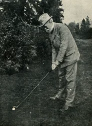 Lord Avebury har nyligen tagit till golf, 1901.