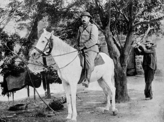 Louis Botha, Afrikanersoldat och statsman, 1900 1951