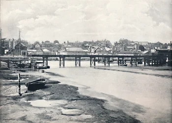 Lymington - Bron och staden, från floden, 1895