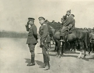 M. Kerensky hälsar trupperna, juli 1917, 1919.
