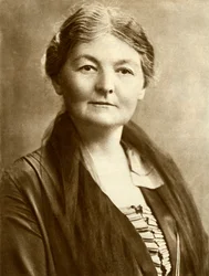 Margaret Bondfield, 1929, 1935.