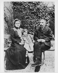 Marie och Pierre Curie, fysiker, 1904