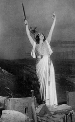 Marthe Chenal, fransk sopran, 1918