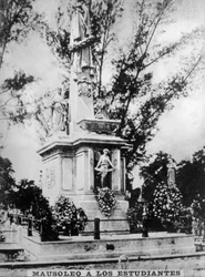 Mausoleum till de avrättade läkarstudenterna, 1890, 1902-talet