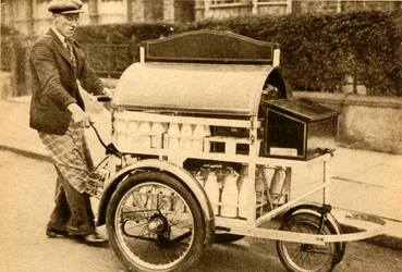 Mjölkvagn, 1933.