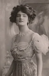 Miss Lily Elsie, 1886-1962, The Merry Widow., c1930.