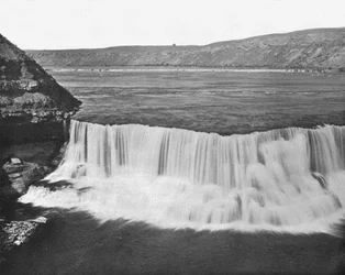 Missourifloden nära Great Falls, Montana, USA, c1900.