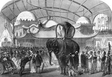 Modell av en elefant i den siamesiska delen av maskingalleriet, 1867