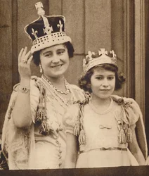 Mor och dotter, 1937