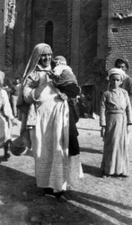 Muslimsk kvinna och barn, Irak, 1917-1919