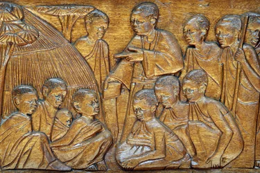Namugongo katolska martyrs helgedom, Kampala. Kyrkdörrsrelief, 20160217, Kampala, Uganda