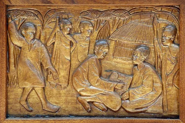 Namugongo katolska martyrs helgedom, Kampala. Kyrkdörrsrelief, 20160217, Kampala, Uganda