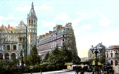 Northumberland Avenue, London, 1900-talet