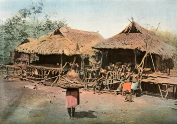 Nya Guinea. Karapuna. Ursprungsby, Papua Nya Guinea. Karapuna. Native Village, 1900.