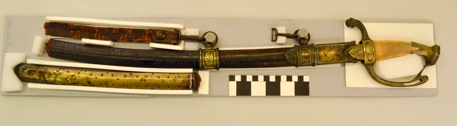Officerens svärd och skida av möjligt franskt ursprung som tillhörde William L. Clay Hickman och användes under kriget 1812