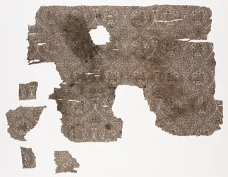 Spetsbågar med bevingade fyrfota djur och påfåglar, 1526-1955.