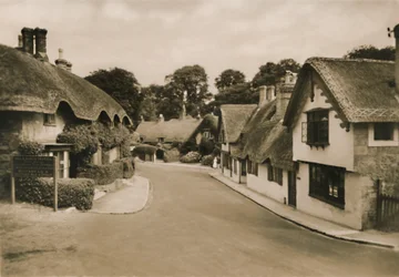 Old Village, Shanklin, I.W., c1920.