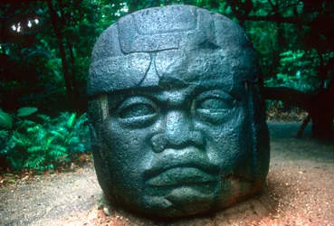 Olmec snidat huvud från La Venta, Pre-Columbian, Centralamerika, 1150-800 f.Kr.
