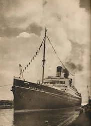 Ett av de största fartygen som flyter, Majestic som ägs av Cunard White Star Line, 1936