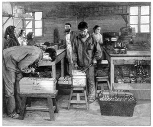 Packa patroner i lådor på Isleten, nära Fluelen, Schweiz, 1893