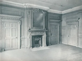 Rum med panel, tidigt 1700-tal, 26, Hatton Garden, 1907