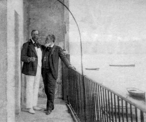 Paul Deroulede, fransk författare och politiker och Jean Mounet-Sully, fransk skådespelare, 1899