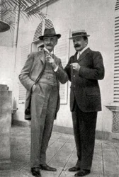 Paul Hervieu och Marcel Prevost, franska författare och dramatiker, 1905